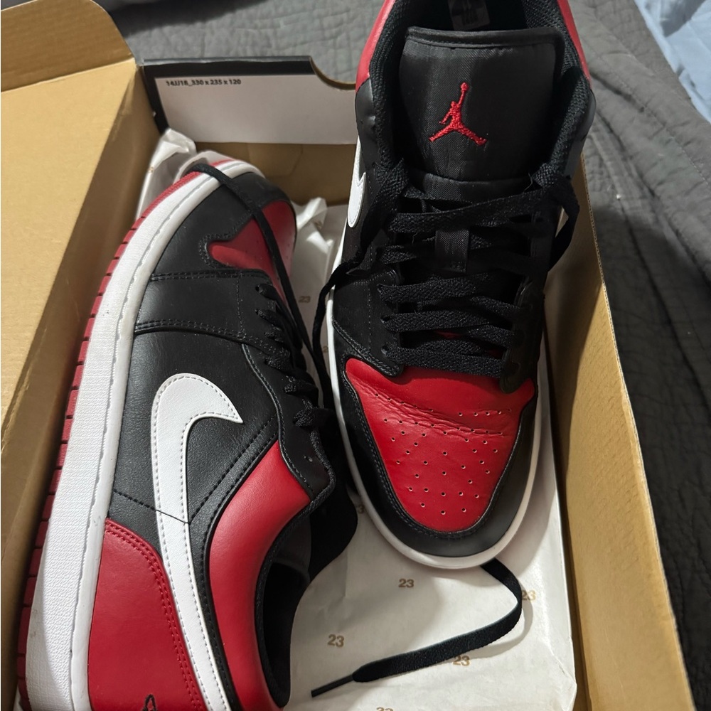 Air Jordan Low Black and Red